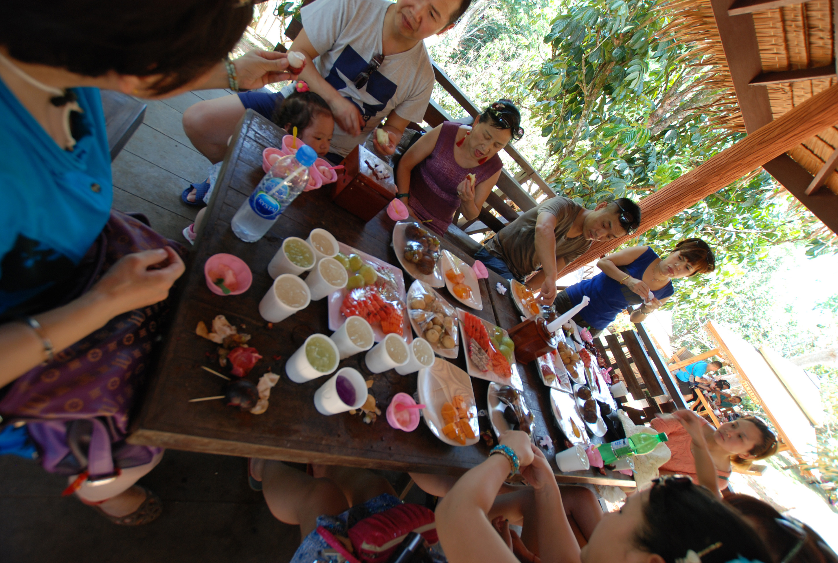 泰国三亚旅游对比,三亚和泰国旅游选择哪里