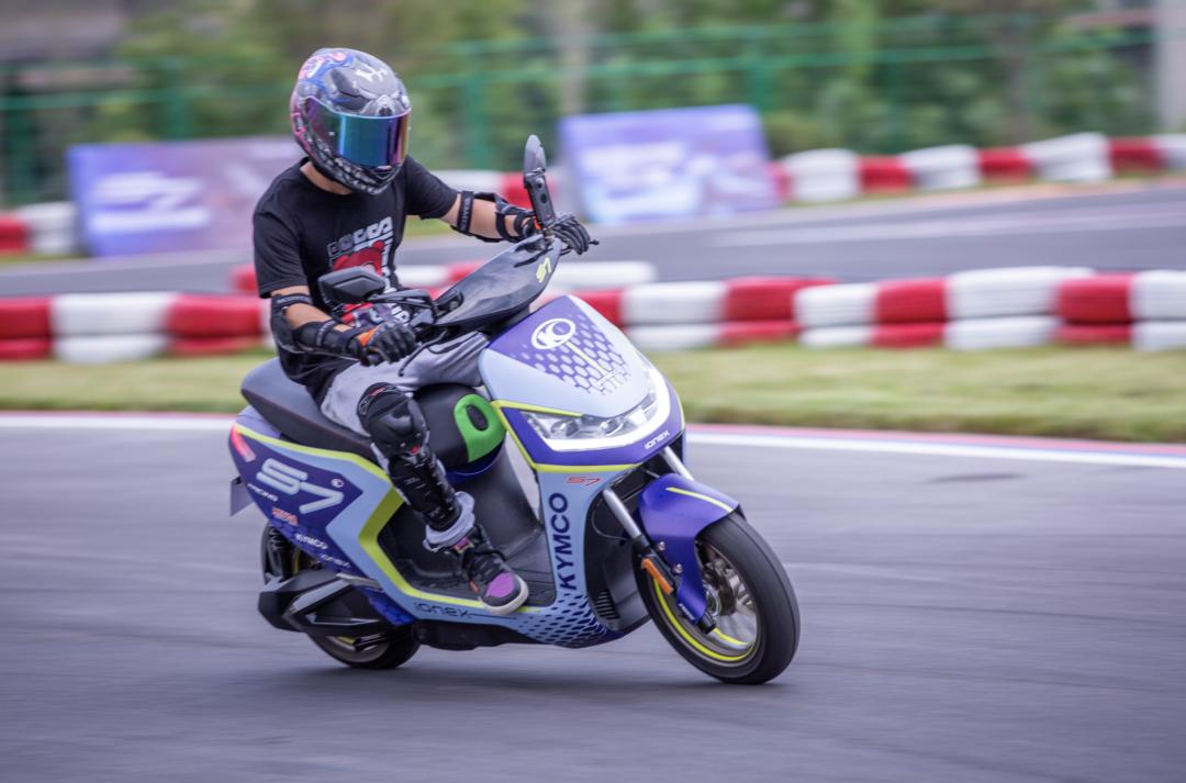 小牛新国标电动车电摩推荐,新国标电动车推荐排行榜小牛