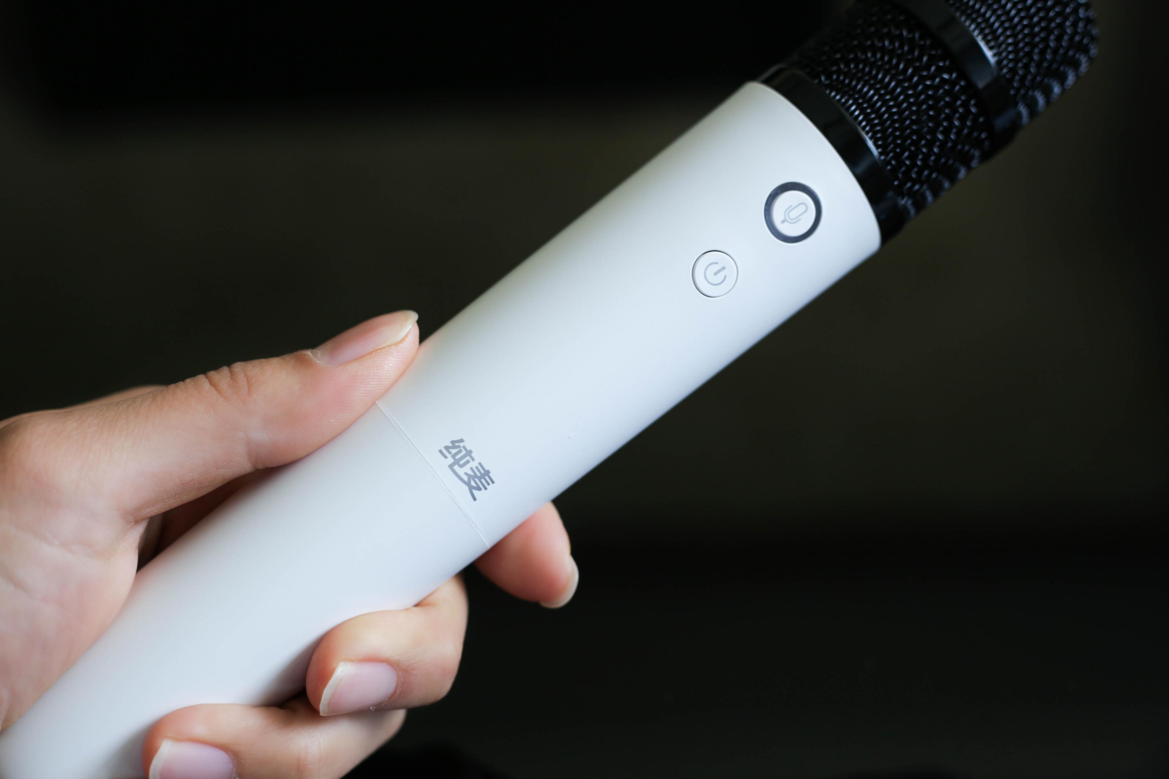 纯麦U7Pro无线麦克风，把KTV带回家宅嗨歌神器