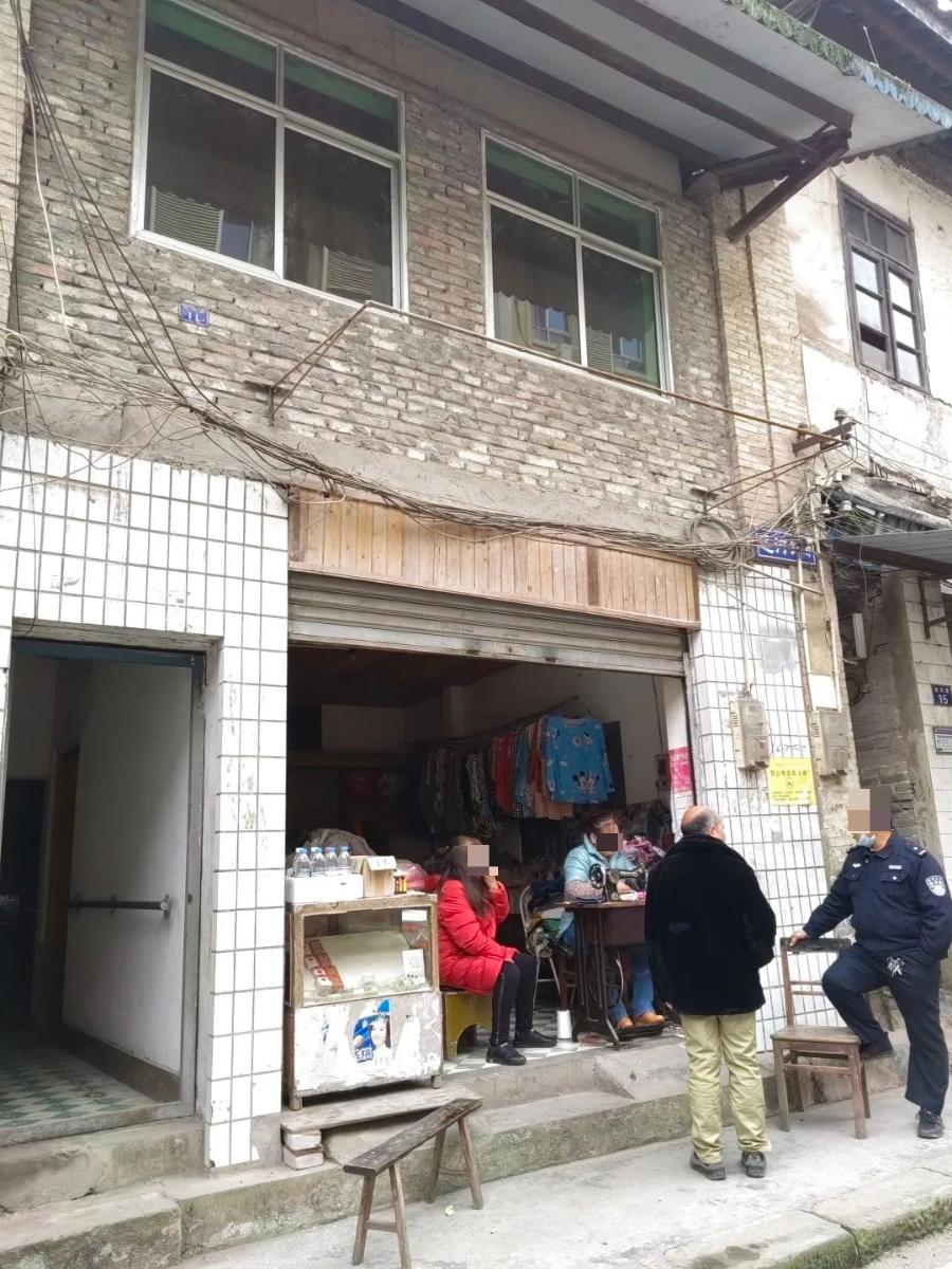 2元轮渡、怀旧老街……这里藏着难得一见的老重庆韵味