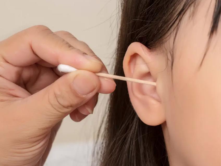 耳朵经常发痒但是什么都抠不出来,耳朵发痒总想掏怎么办