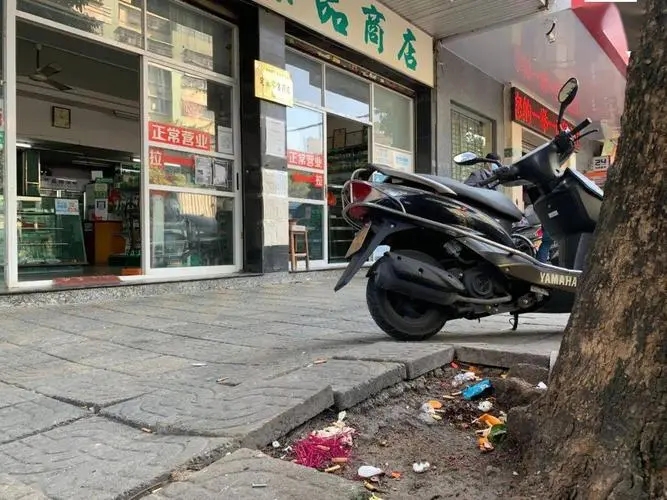 临街商铺要交物业费吗,小区商铺物业费太高去哪里投诉