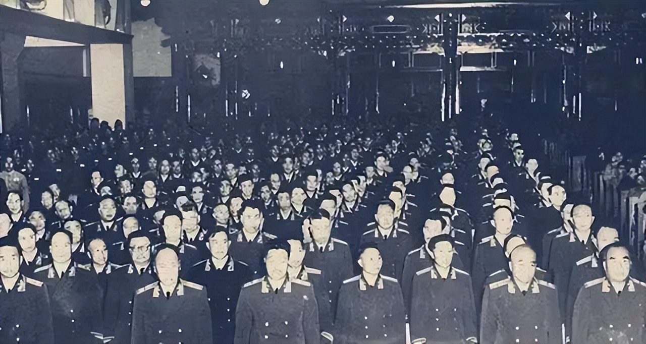 *德朱**军衔编号004，60年后揭秘001号真实身份，再次认识毛主席格局