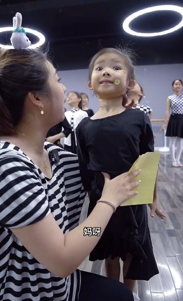 拉丁舞最火老师,最火老师教拉丁舞视频