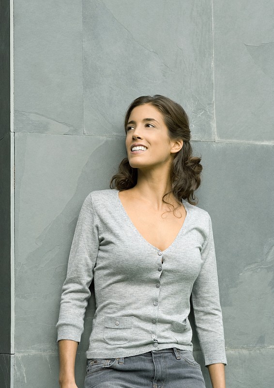 他是中国第一懒人,从不洗衣服从不做饭,吃饭靠人喂,如今怎样了