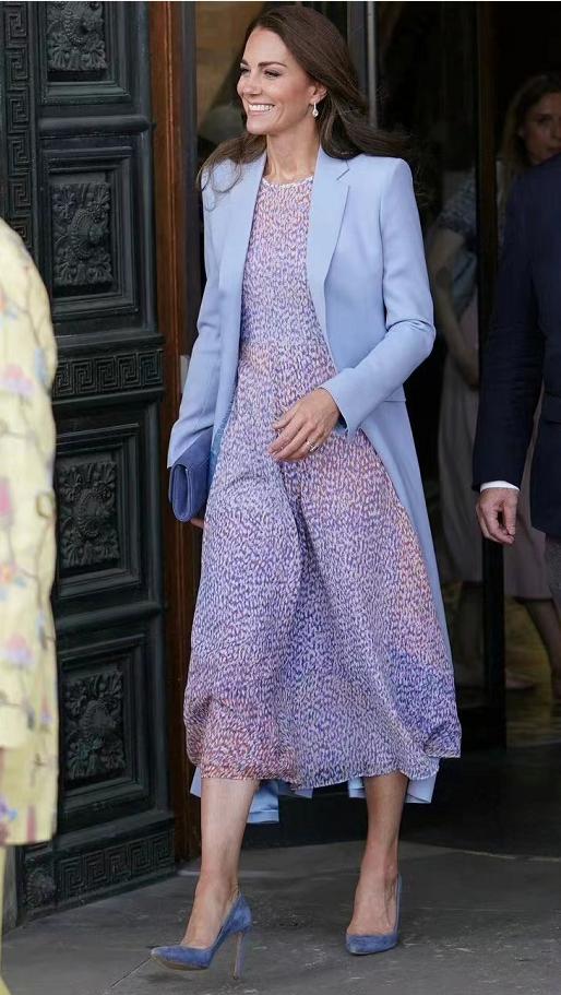 凯特王妃高贵不失优雅,凯特王妃穿着低调