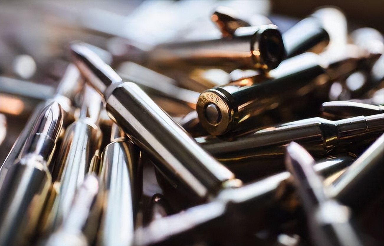 美军弹药供应优势,美军先进武器依赖中国