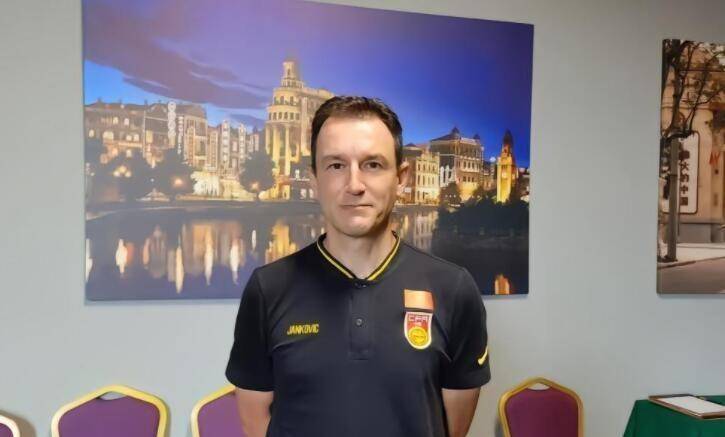 犹如陈戌源剩汤加了点西北味——观国足与新西兰热身赛片段有感