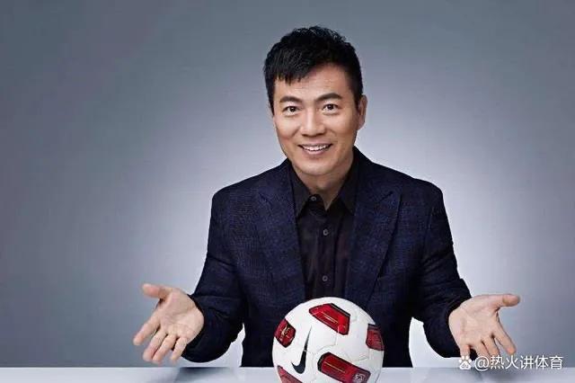 足球解说员排名贺炜,解说员天花板诗人贺炜