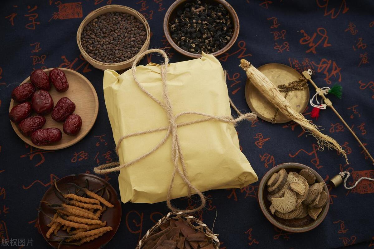 天津27岁陈女士，洗澡发现小肉粒，曾说可能与男友有关系