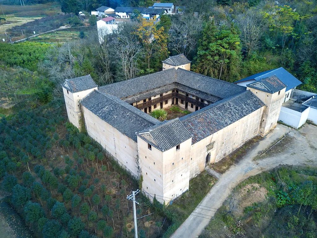 张颂文说的是客家话还是粤语,张颂文难怪会说客家话