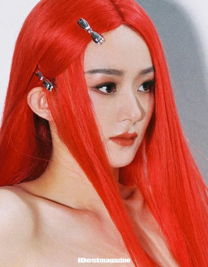 赵丽颖一头红发绚丽吸睛,赵丽颖红发造型