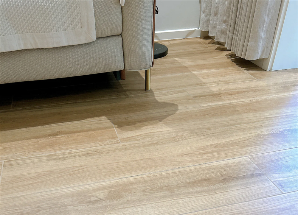 木纹砖到底怎么选,木纹砖为什么不建议铺