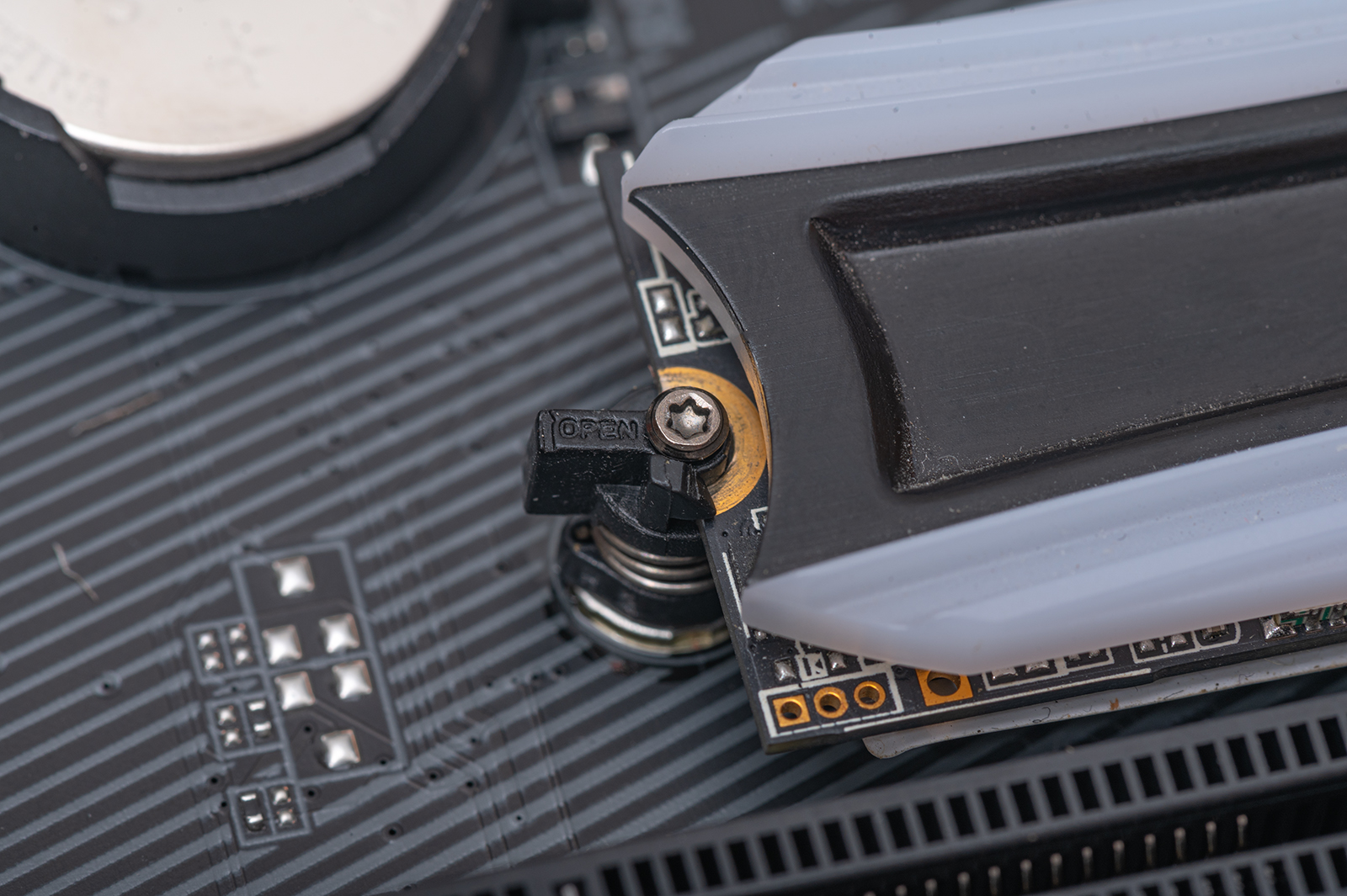 13代酷睿i5处理器能打csgo吗,13代和十二代酷睿i5核显游戏测评