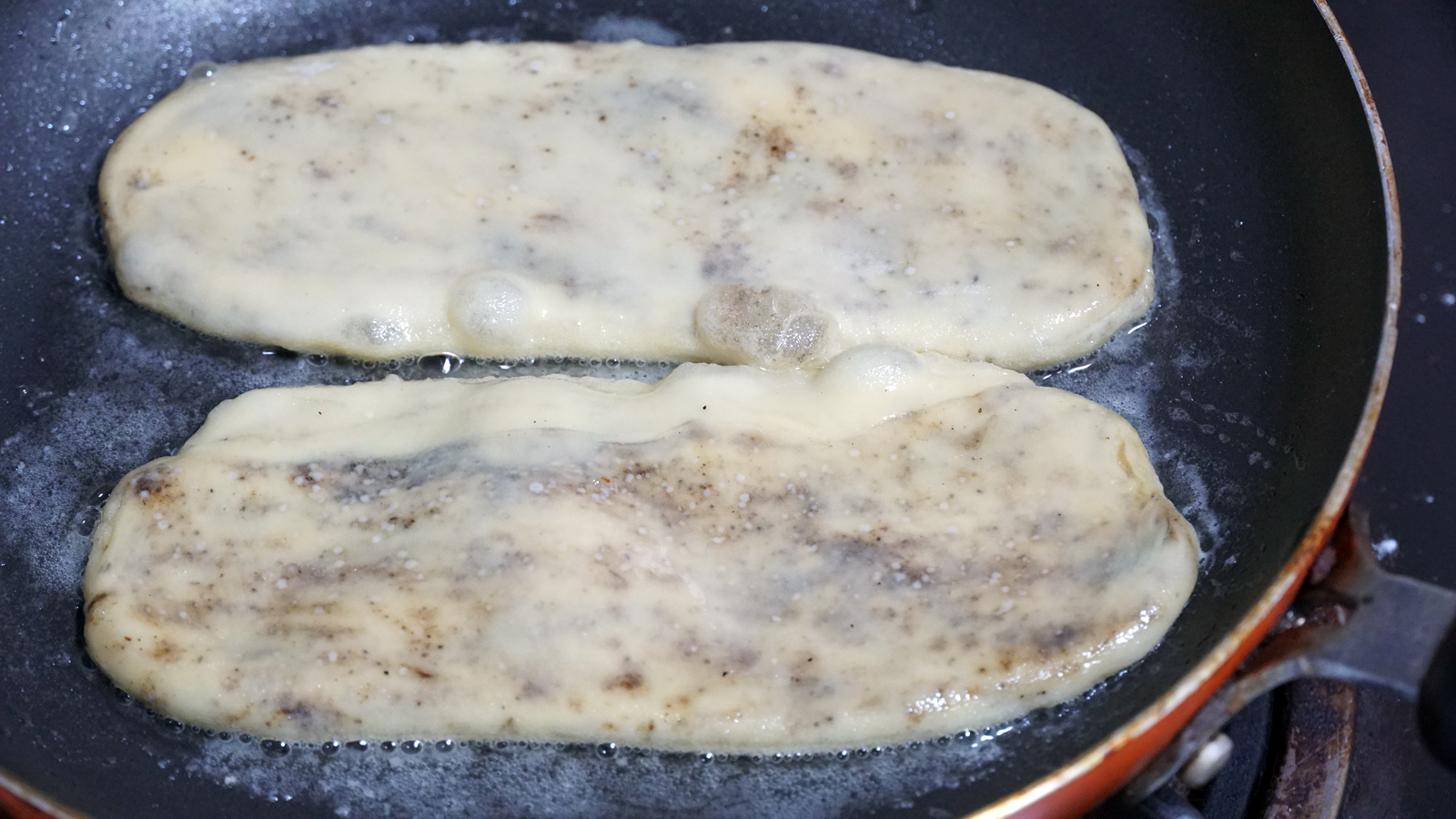 面粉这样做酸甜可口出锅瞬间抢光,面粉的独特做法每一口都酥掉渣