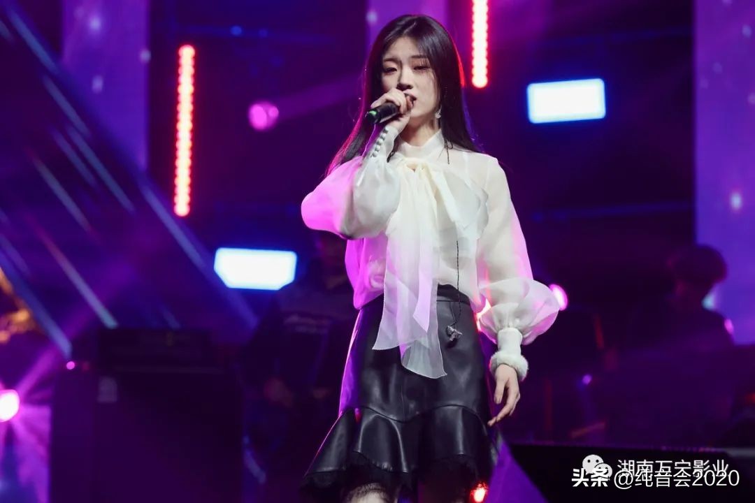 转：万宁集团旗下“漫时光《单依纯—给你勇敢》演唱会”来啦