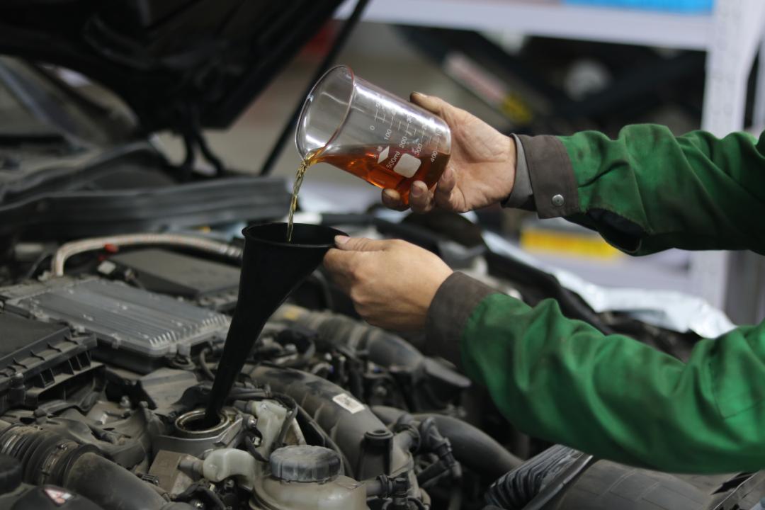 奔驰w212翻新改造全过程,奔驰w212老车翻新