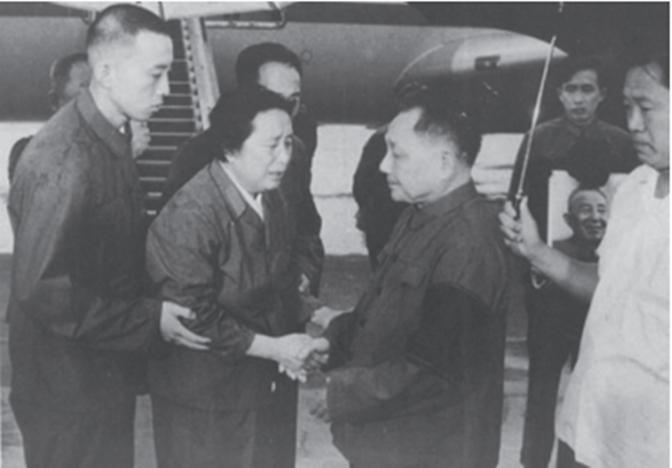 1978年罗瑞卿病逝,*小平邓**长叹“太不幸了”,并在追悼会上致悼词