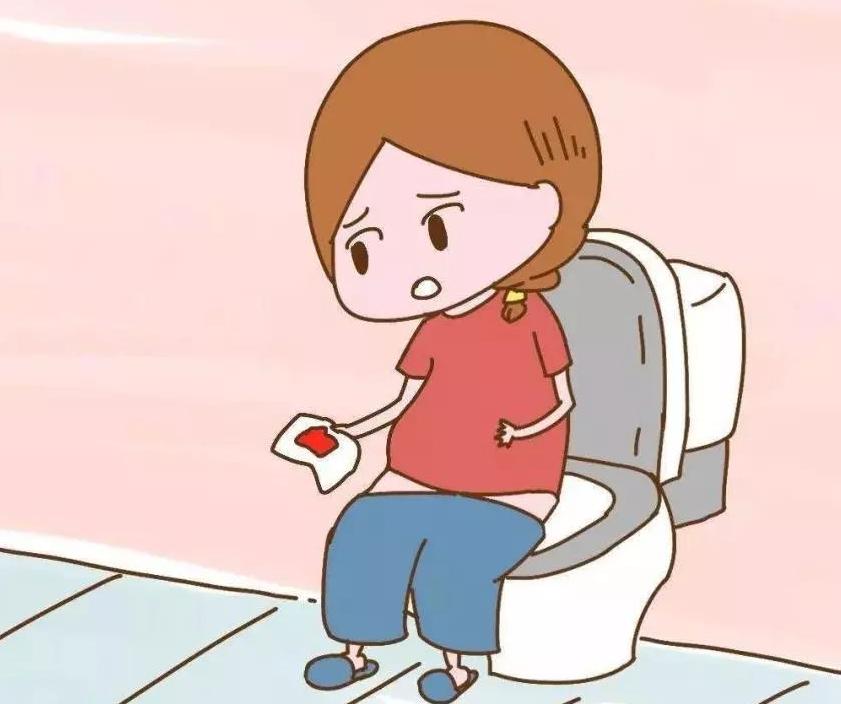 内裤上有痂是怎么回事,短裤上有黄色结痂是怎么回事