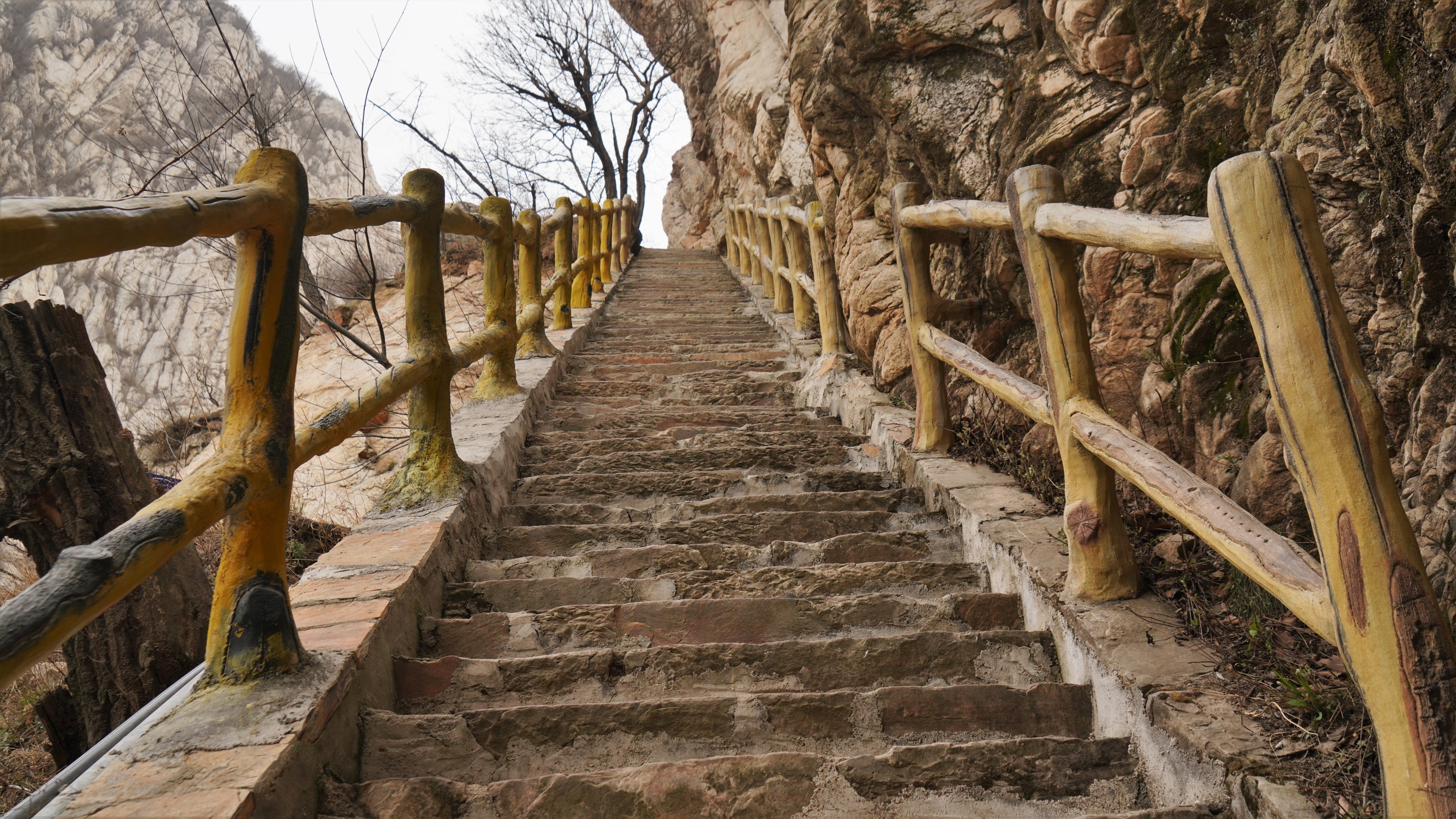 嵩山少林寺几级景区,中岳嵩山和少林寺是一个景区吗