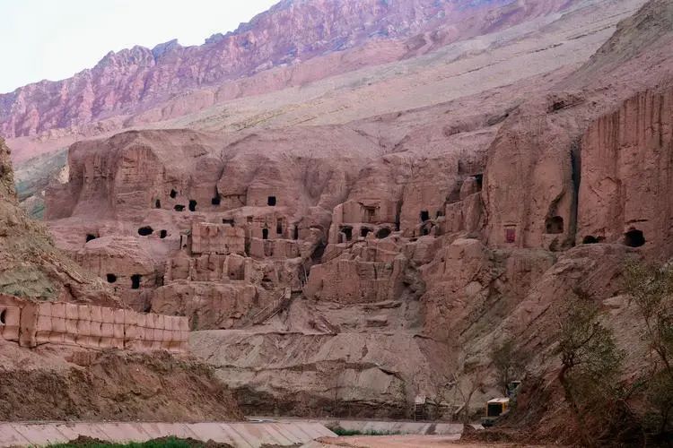 吐鲁番的葡萄南阳的梨,吐鲁番的葡萄哈密的瓜视频