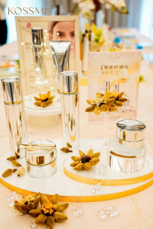 kissme蔻诗弥鎏金面霜,kossme蔻诗弥深层洁肤霜怎么使用