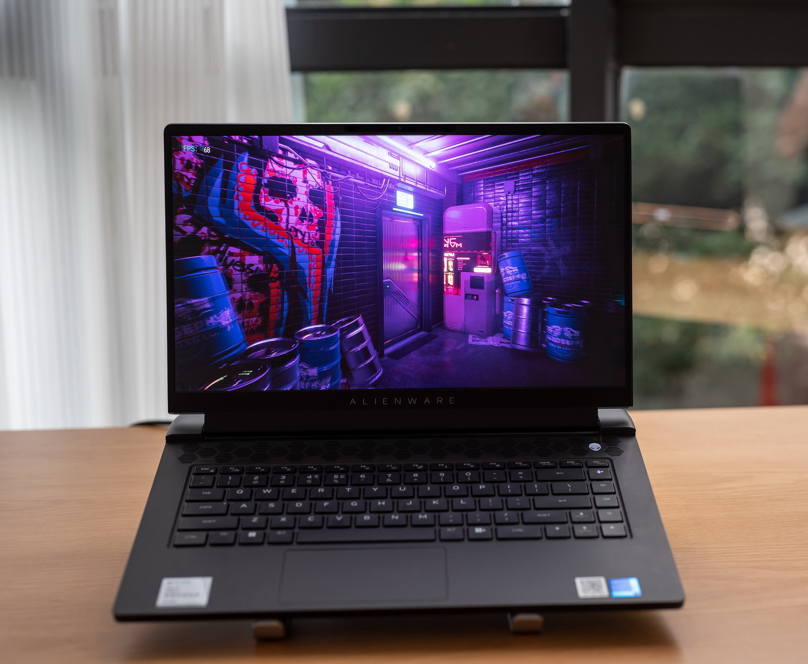 alienwarem15r7笔记本,男人的快乐就这么简单老外