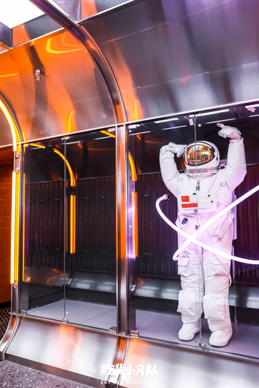 海口青年路美食街推荐,成都青年路美食街叫什么