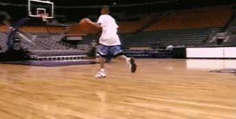 用一生来对抗傲慢与偏见，万字长文记录库里的乔丹精神