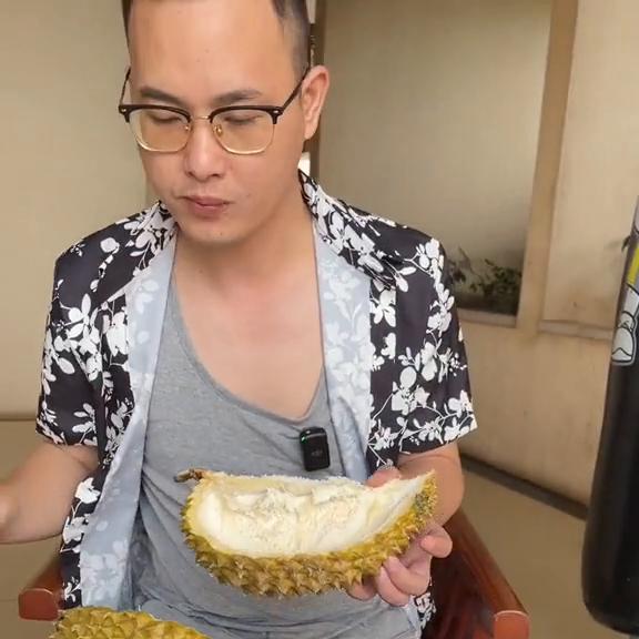 泰国金枕榴莲带壳果肉软糯,泰国金枕榴莲3-8斤装果肉软糯