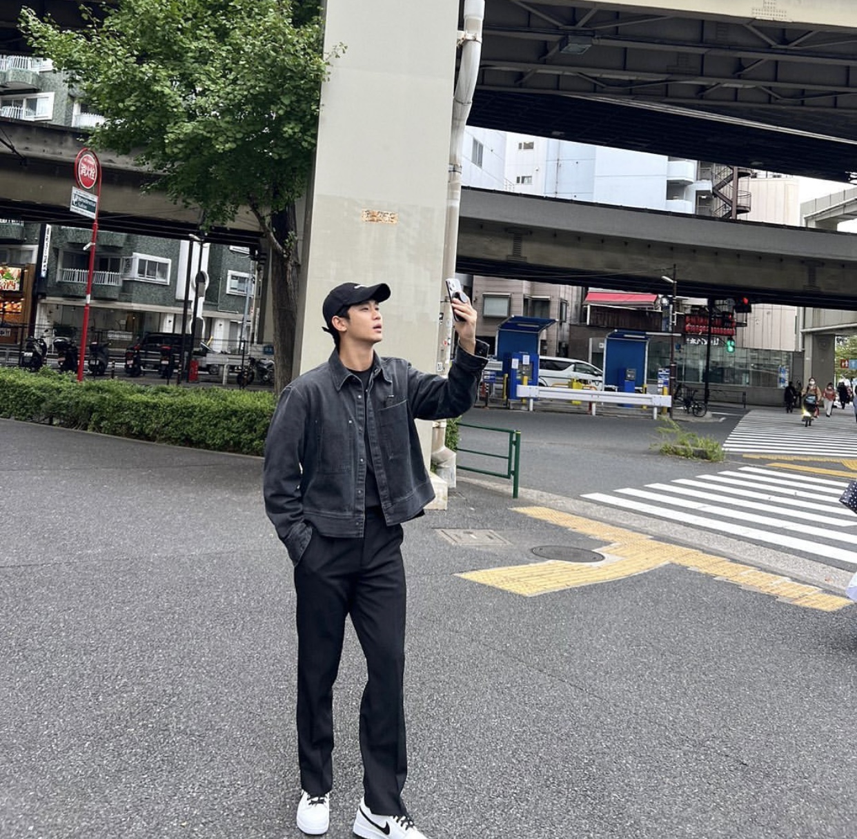 金秀贤日常生活穿搭,金秀贤帅气穿搭