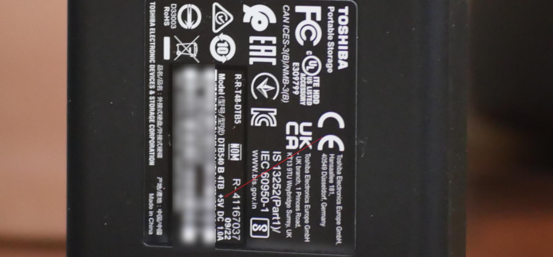 小体积大容量，4TB的超大数据也能装入口袋东芝4TB旗舰A5移动硬盘