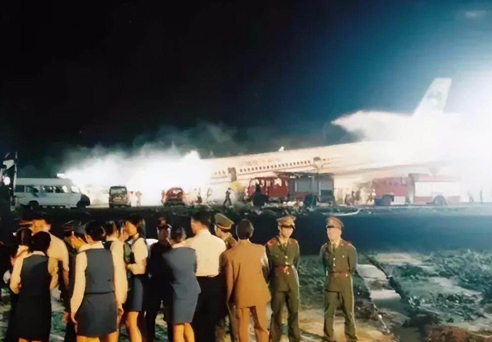 中国航空史首次紧急迫降,民航第一次紧急迫降