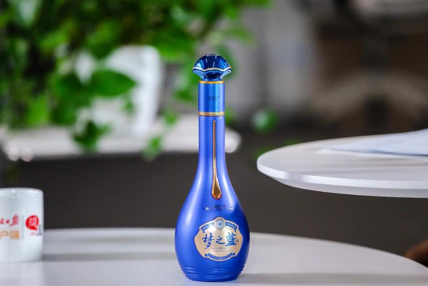 价格合理的梦之蓝m6,五粮液和梦之蓝m6+哪个好