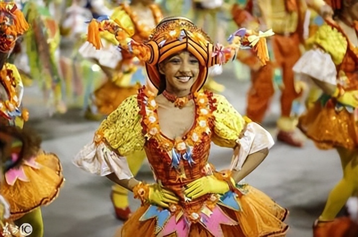 金砖变成板砖了,金砖变成板砖的视频