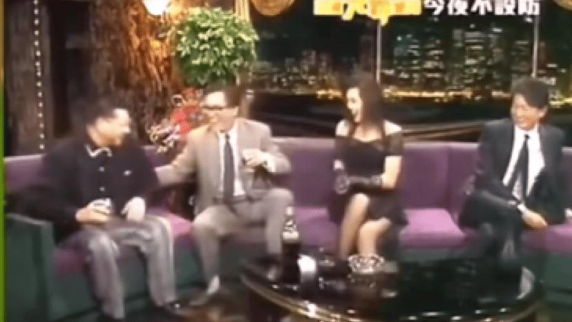 露骨成这样，却没人嘲她「色情」