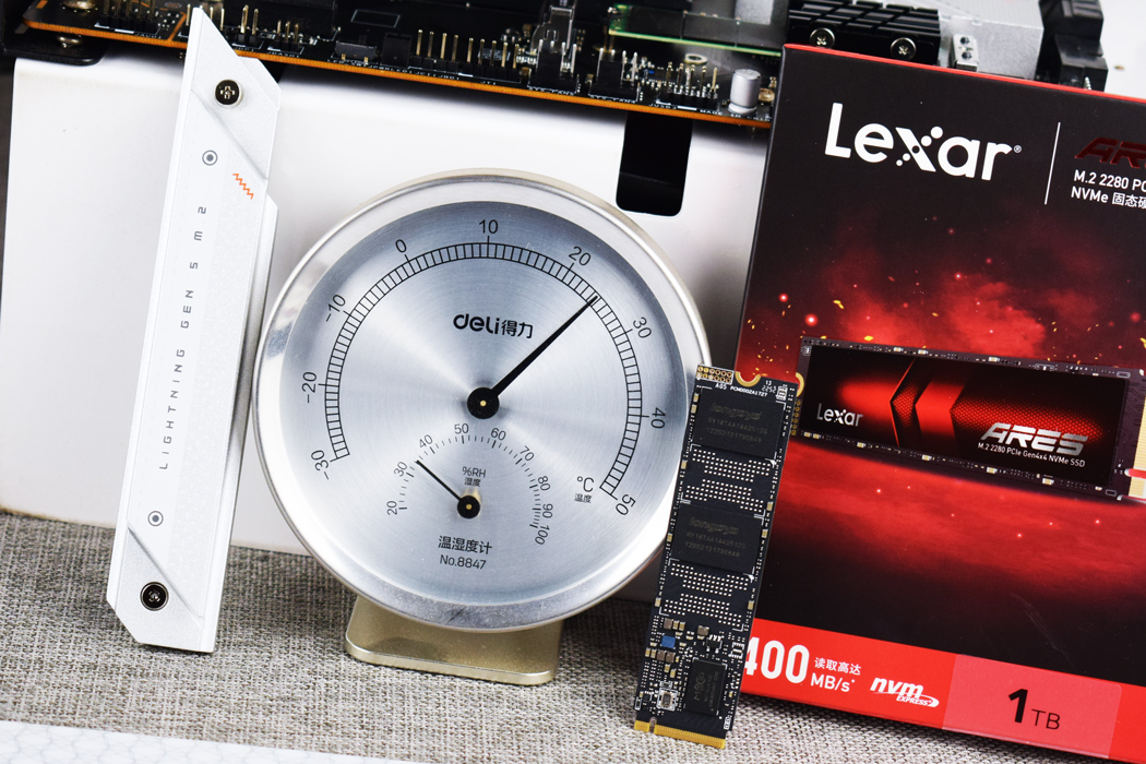 雷克沙ares战神固态测评,雷克沙ares4tb固态硬盘评测
