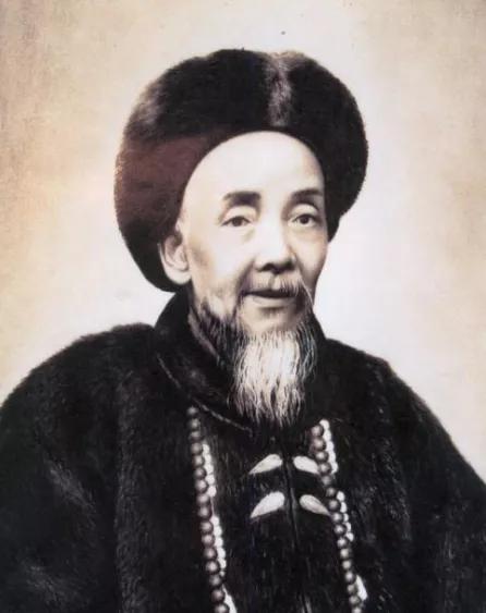 在香港,人们是怎么被文言文*脑洗**成“港独”的?