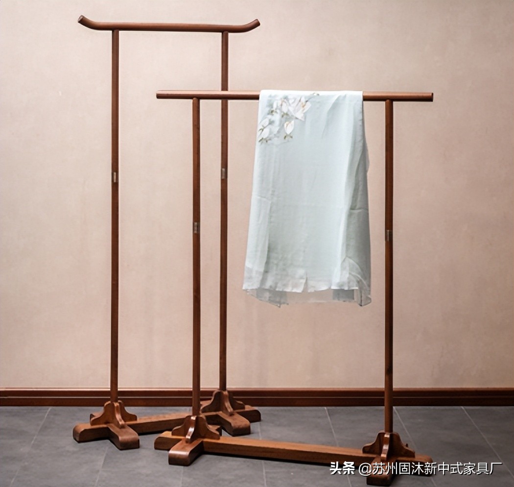 禅意新中式原木大平层,新中式原木禅意软装元素