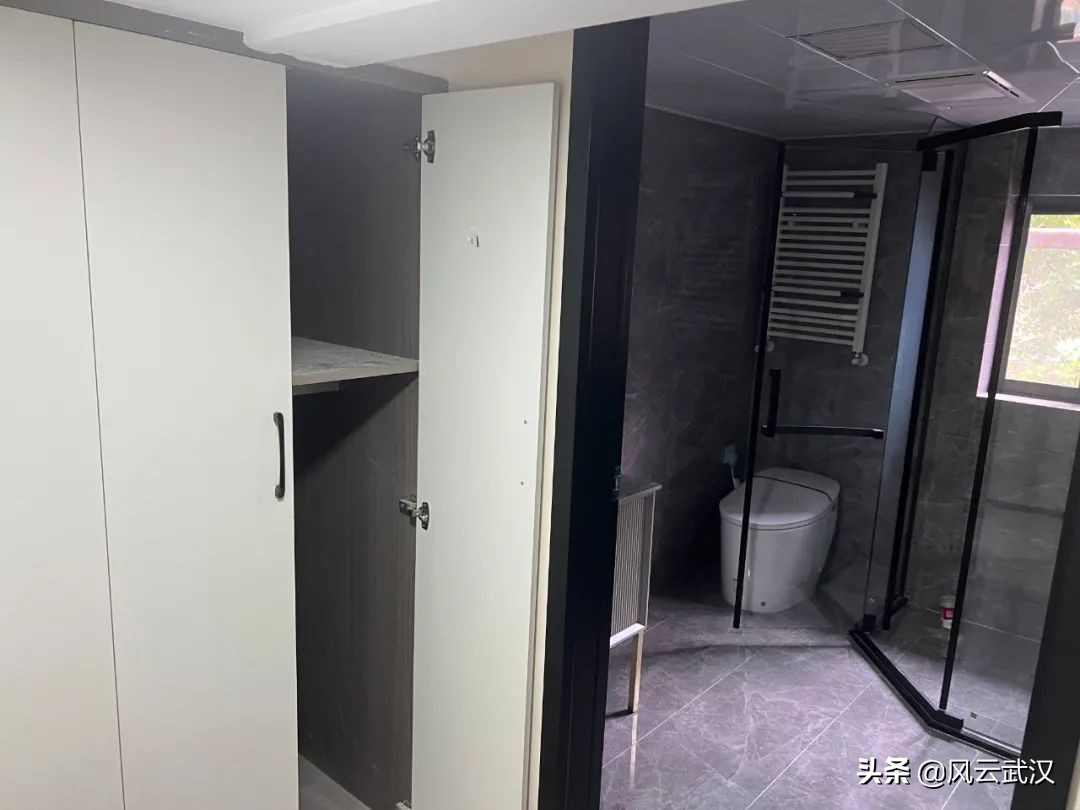 物业神操作!武汉一小区架空层变豪华“会所”