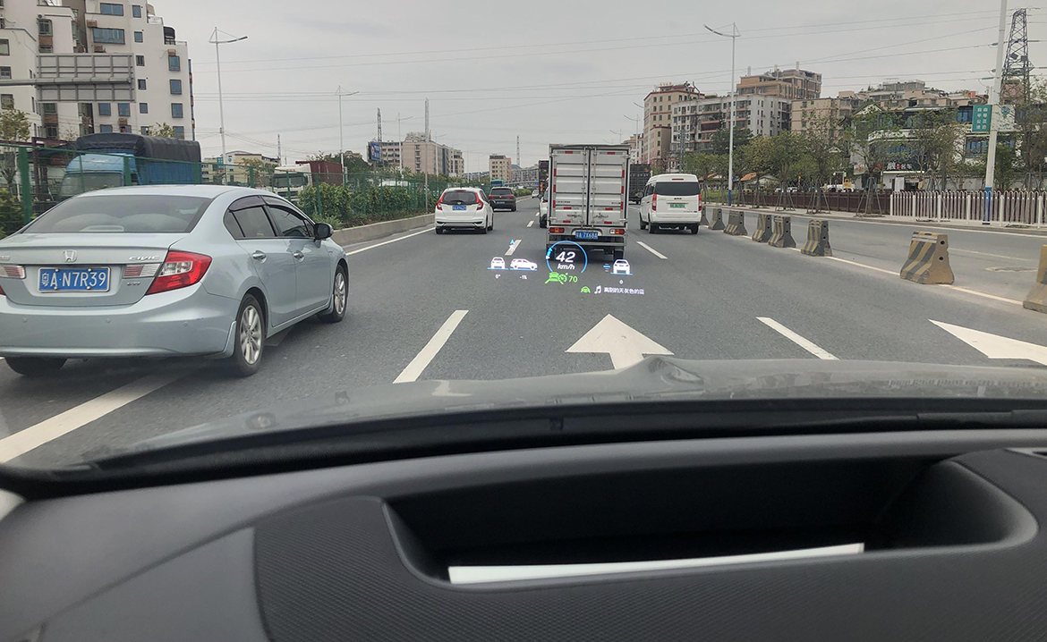 奔驰gls450抬头显示改装多少钱,奔驰gls450的hud显示效果