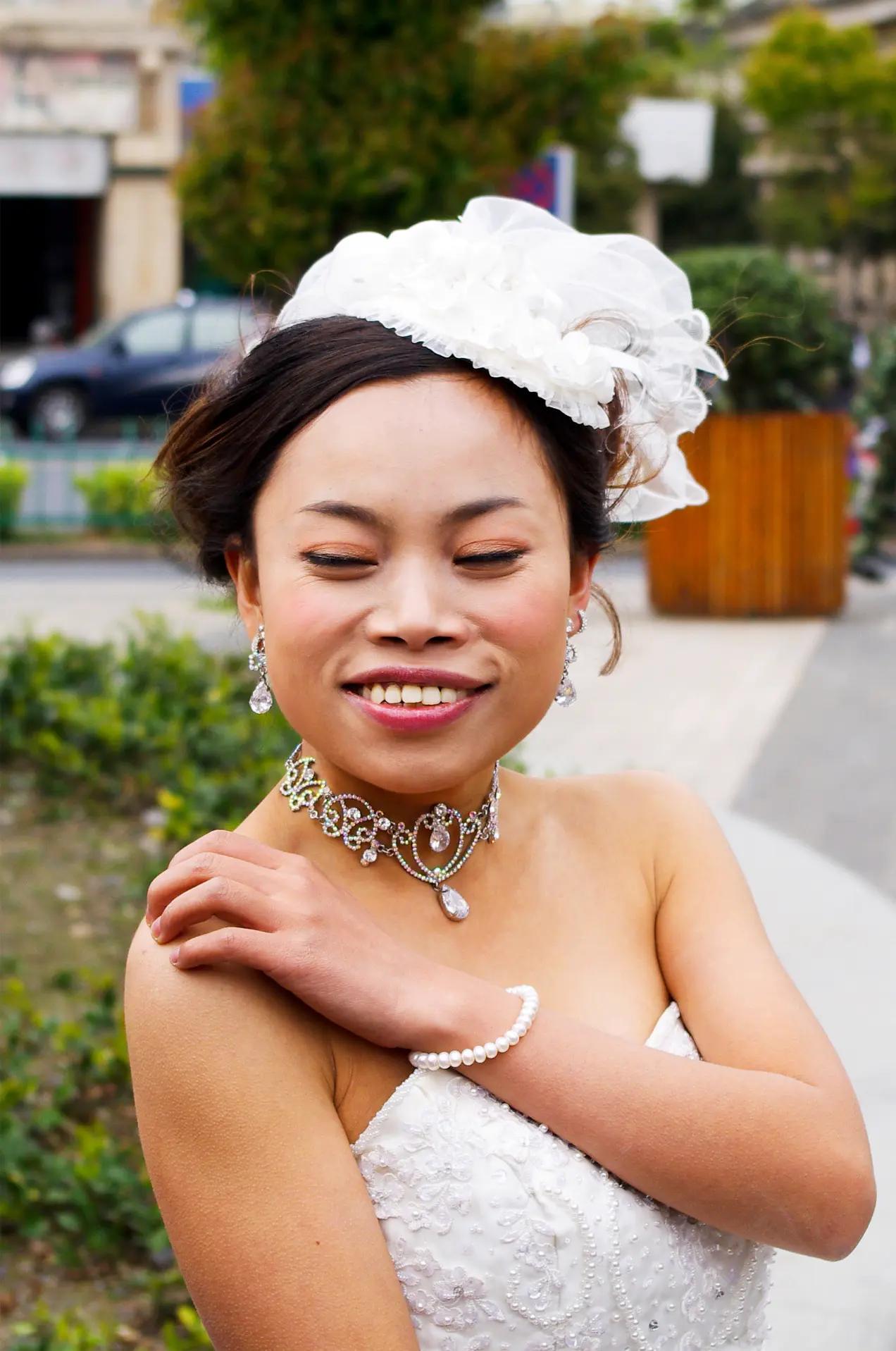 凤姐被骂是哪一年,凤姐后来如何去的美国