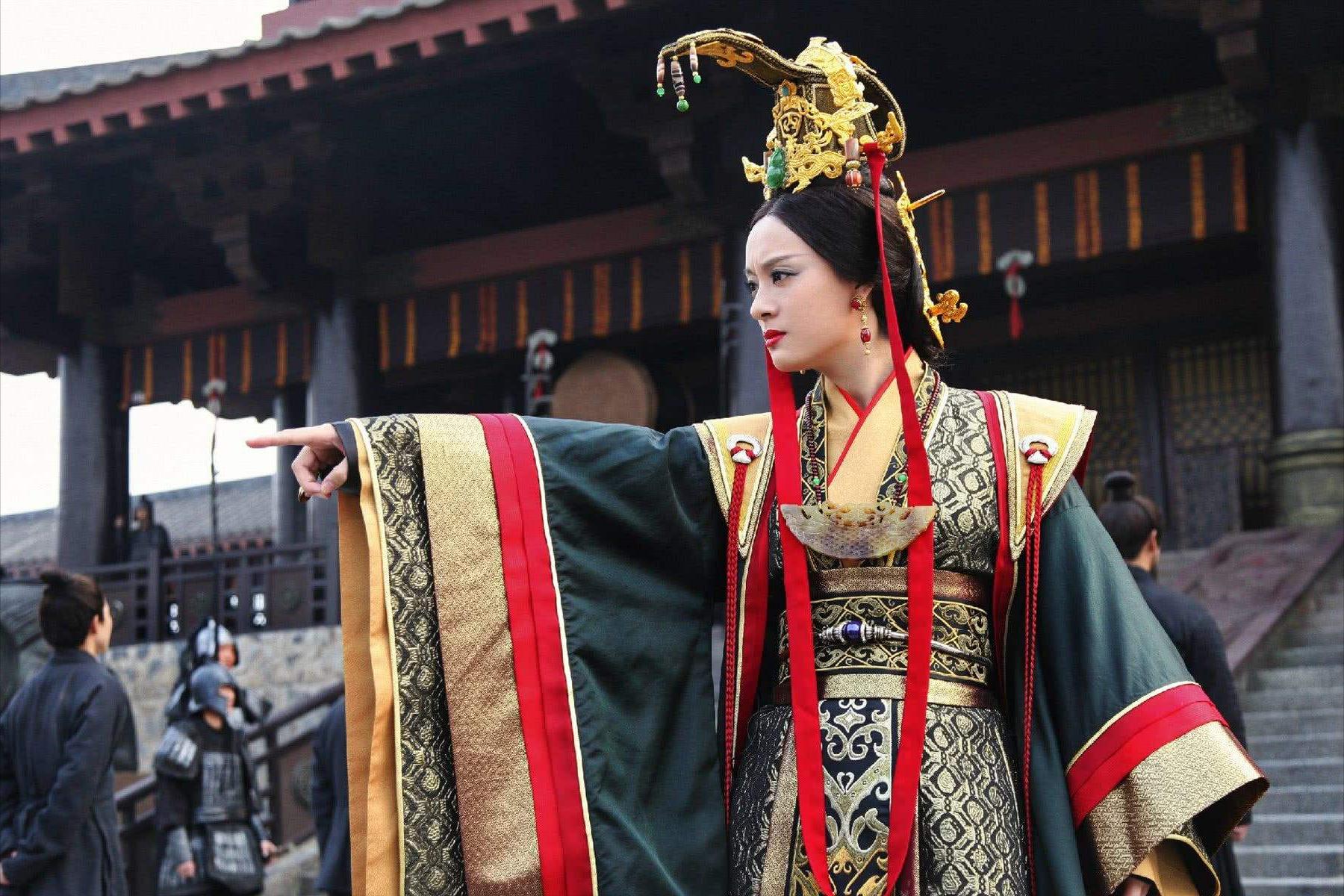 芈月传中芈月被和氏璧毒的视频,芈月传芈月被欺负芈姝霸气护妹