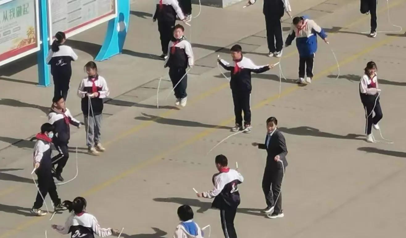 淅川九小学校六一表演节目,淅川九小