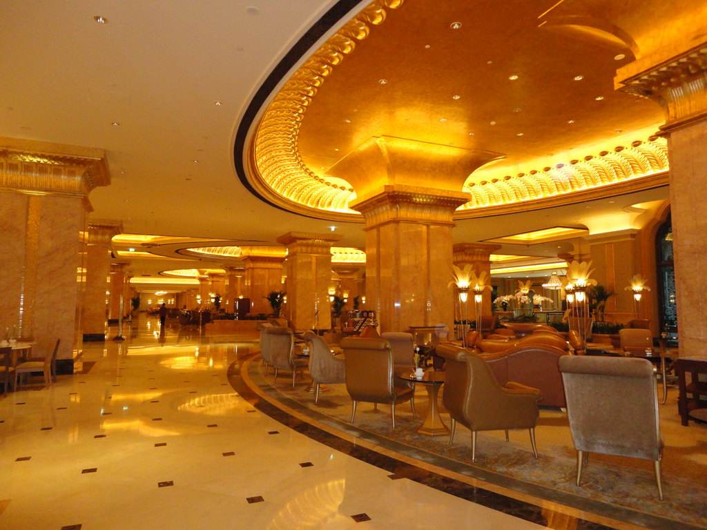 中东城市富得流油,中东富得流油视频