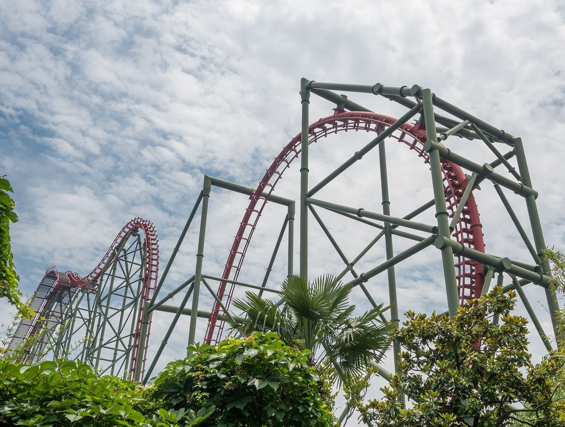 上海欢乐谷门票多少钱,上海欢乐谷欢乐风火轮