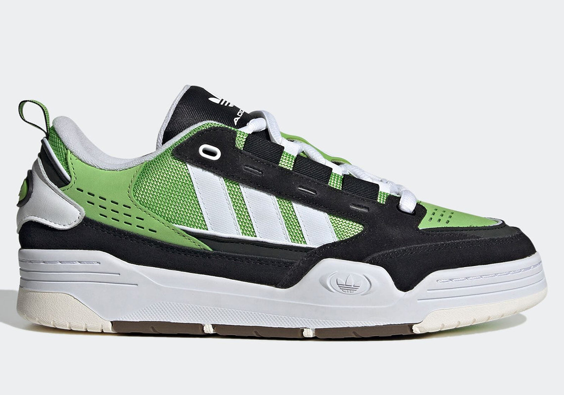 阿迪达斯米切尔3代篮球鞋黑紫,阿迪达斯为米切尔设计的球鞋