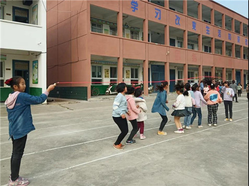 为中国足球梦想助力,为农村孩子筑梦爱心公益活动