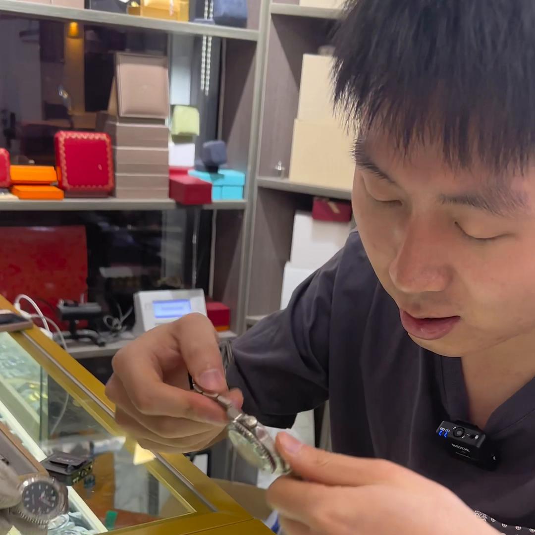 买了块表怎么鉴定真假,买了块表怎么判断真假