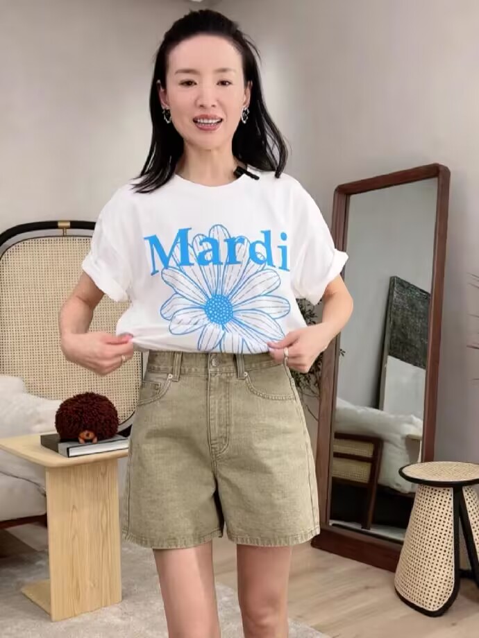 董洁几场直播数据对比,董洁直播卖了多少亿